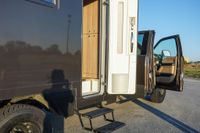 2017 Ford F-550 XLT Super Duty GXV Expedition Turtle Camper for sale