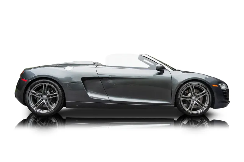 An incredible side shot photo of aAudi R8 that you should buy.