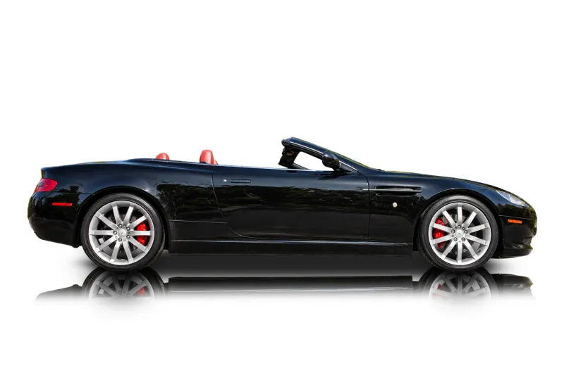 An incredible side shot photo of aAston Martin DB9 that you should buy.