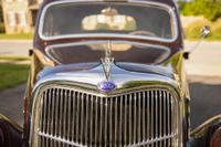 1935 Ford Model 48 Deluxe 5-Window Coupe for sale