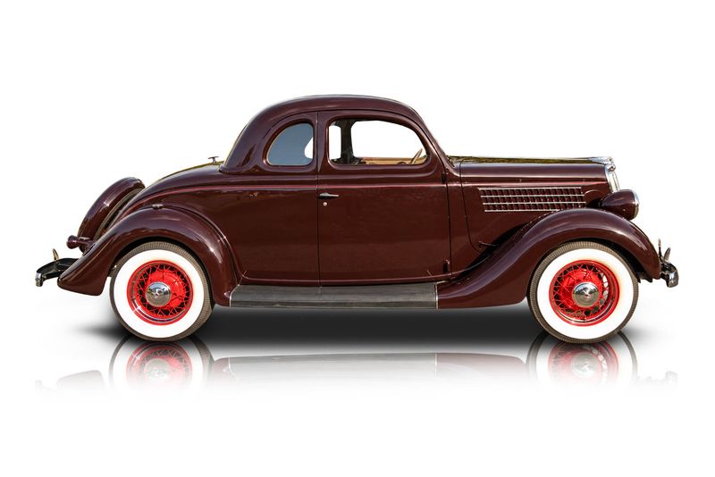 An incredible side shot photo of aFord Model 48 that you should buy.