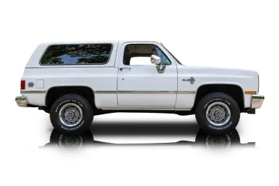 Passenger side photo of 1984 Chevrolet K5 Blazer