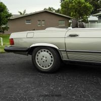 1989 Mercedes-Benz 560SL for sale