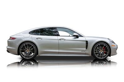 Passenger side photo of 2021 Porsche Panamera