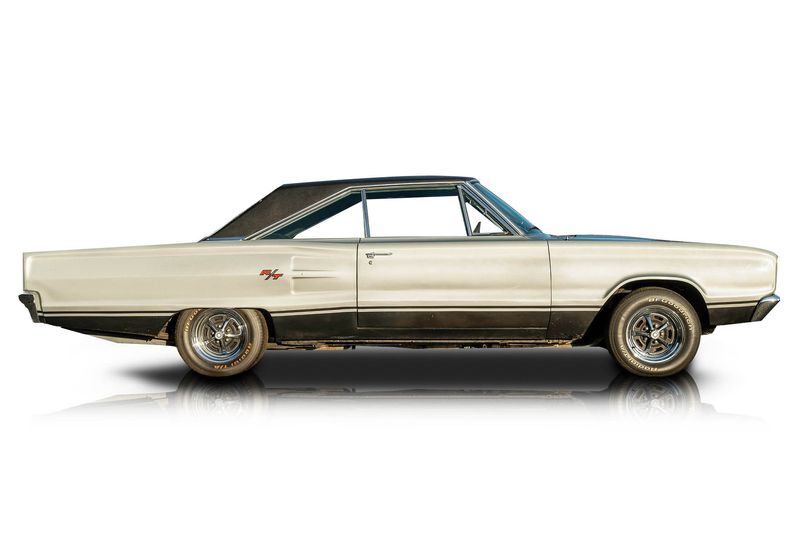An incredible side shot photo of aDodge Coronet that you should buy.