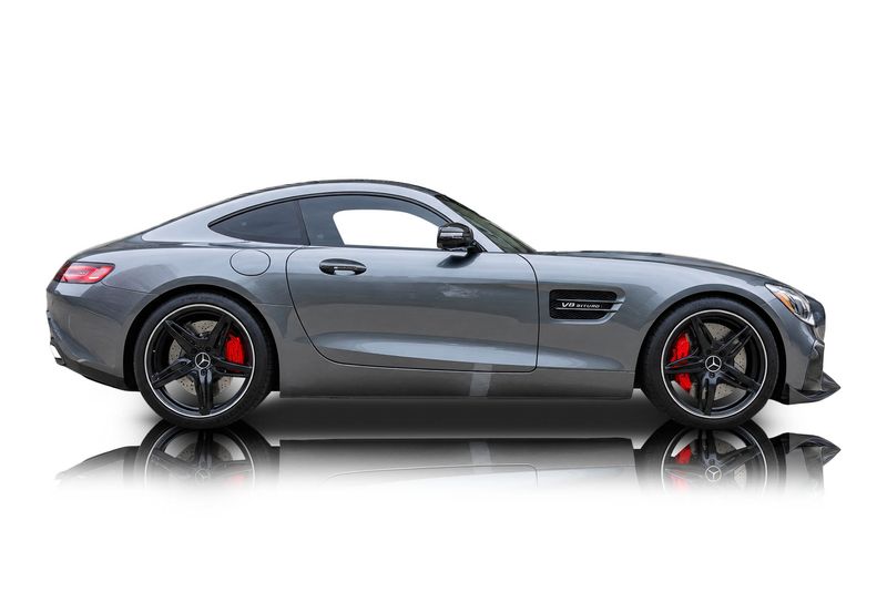 An incredible side shot photo of aMercedes-Benz AMG GT S that you should buy.
