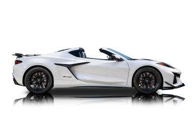 Passenger side photo of 2025 Chevrolet Corvette