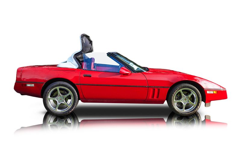 An incredible side shot photo of aChevrolet Corvette that you should buy.