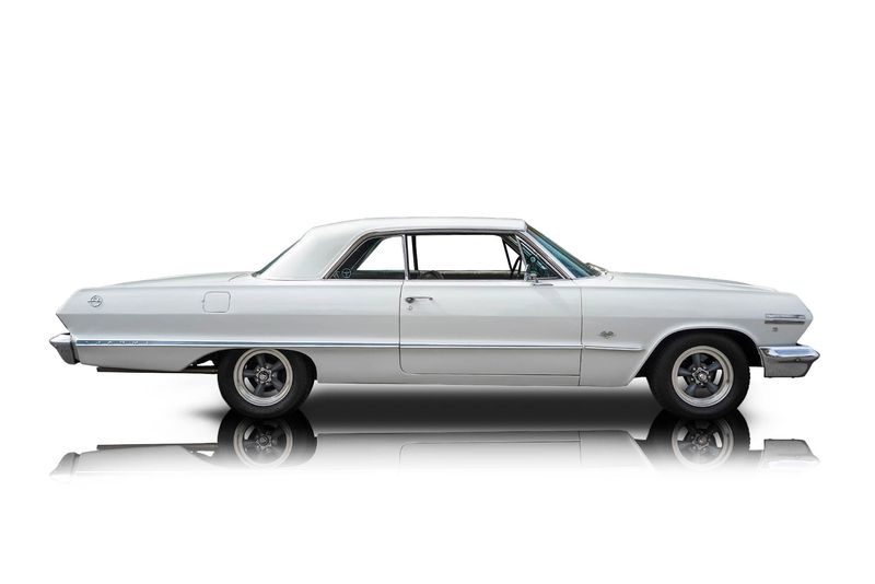 An incredible side shot photo of aChevrolet Impala that you should buy.
