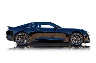 Passenger side photo of 2019 Chevrolet Camaro