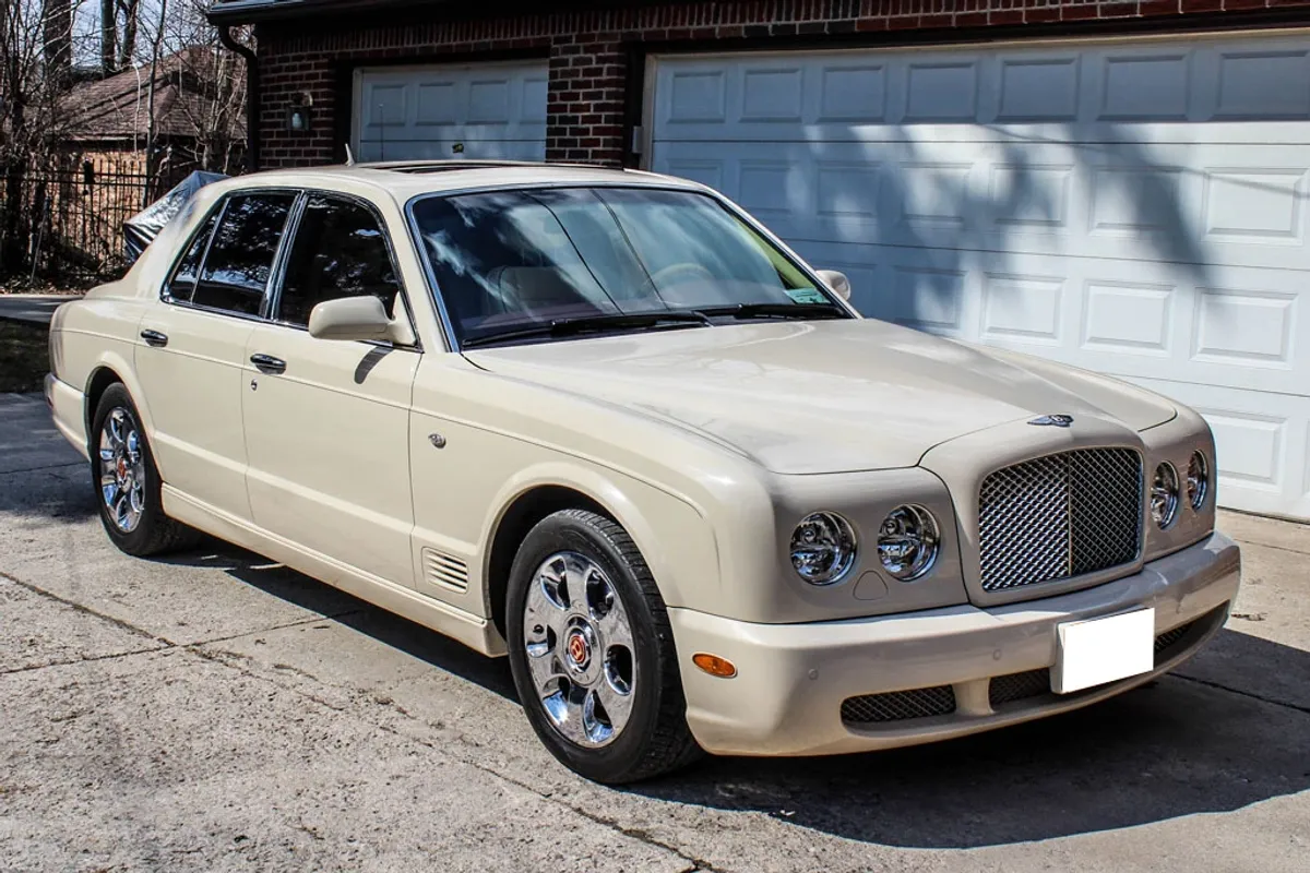 bentley-arnage-r-2006-review-